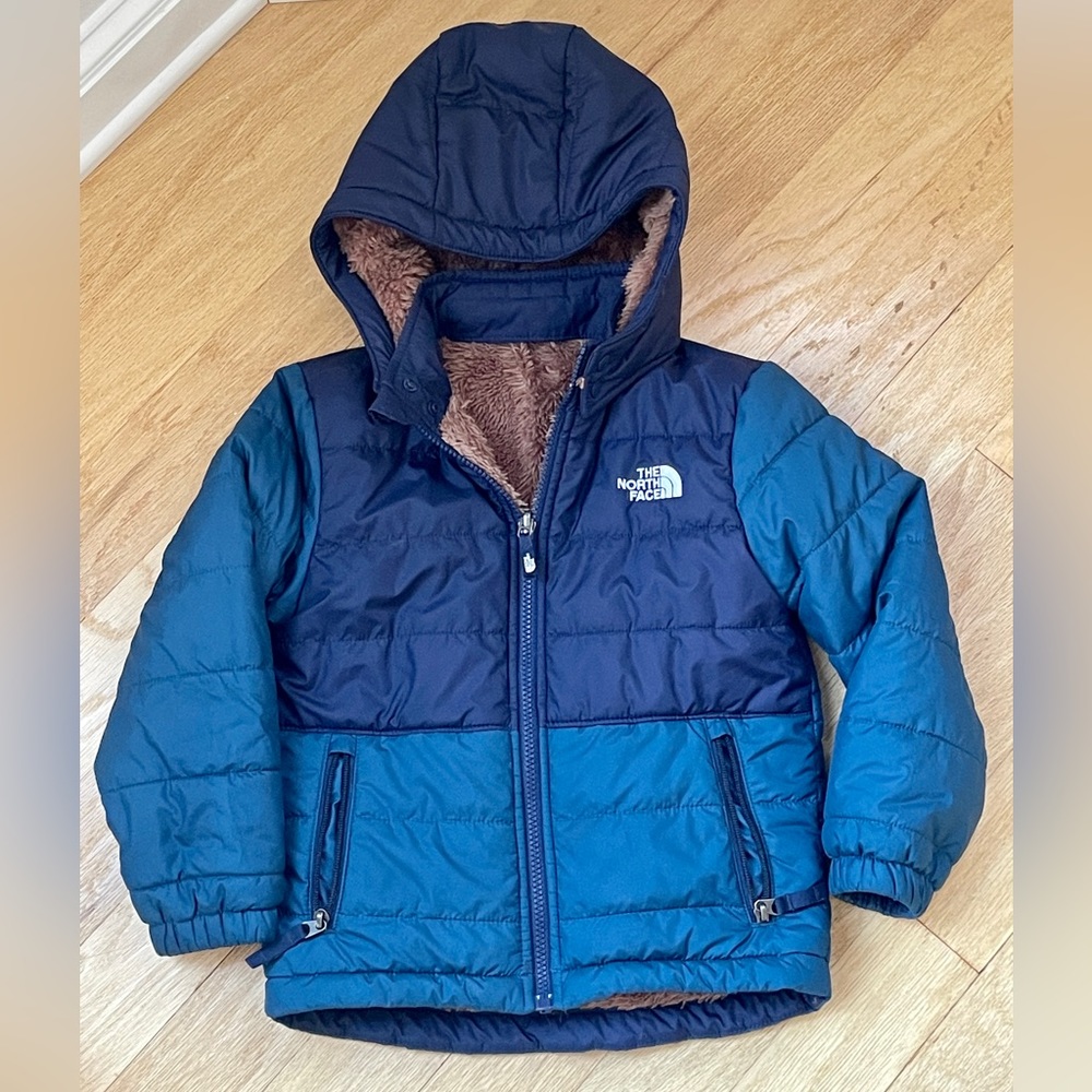 Boys size 6 Reversible Mount Chimbo Full-Zip Jacket